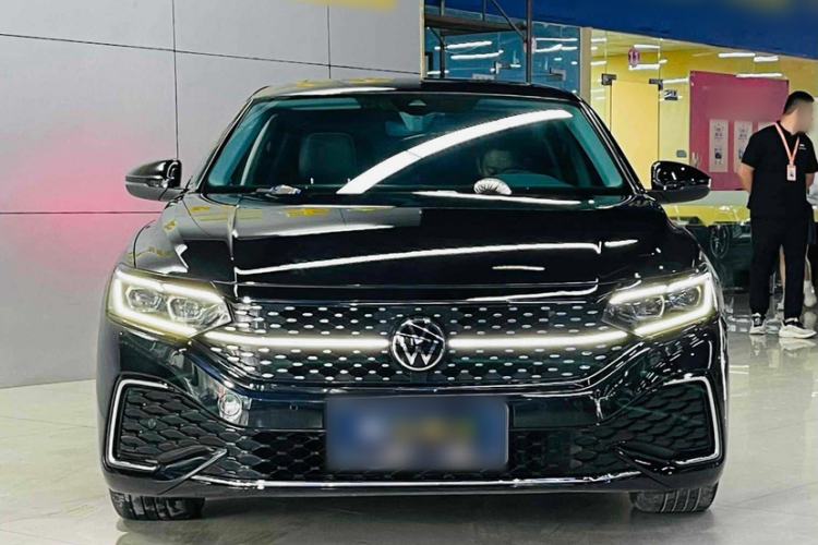 Used Volkswagen Passat 2022 330TSI Starry Luxury Edition