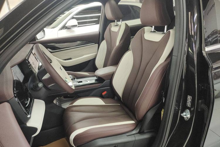 Used Geely Auto Monjaro L 2021 2.0TD DCT EVO Two-Wheel Drive Prestige Version
