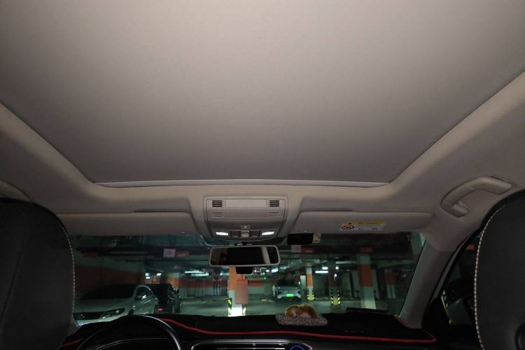 Used Volkswagen T-ROC 2018 230TSI DSG Two-Wheel Drive Advanced Version China VI Standard
