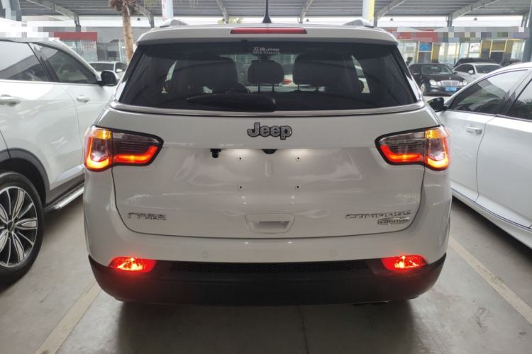 Used  Compass 2019 200T Automatic Family Edition - Connected Large Screen Version
