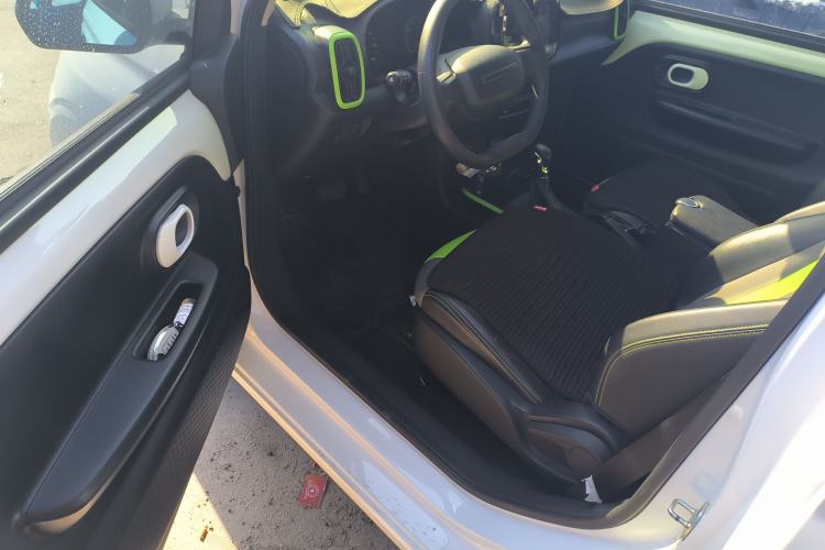 Used Roewe Clever 2021 302 km New Four-Seater Super-Efficient Version