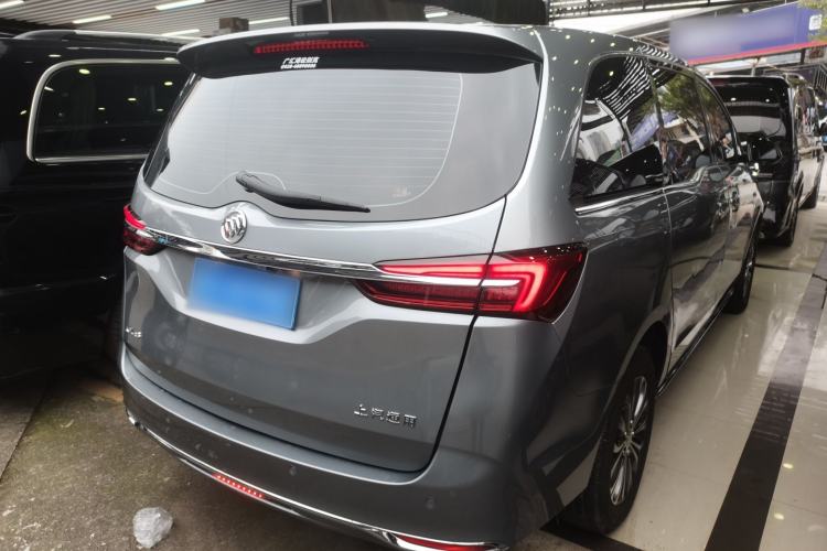 Used Buick GL8 2023 Land Executive Class Comfort Model