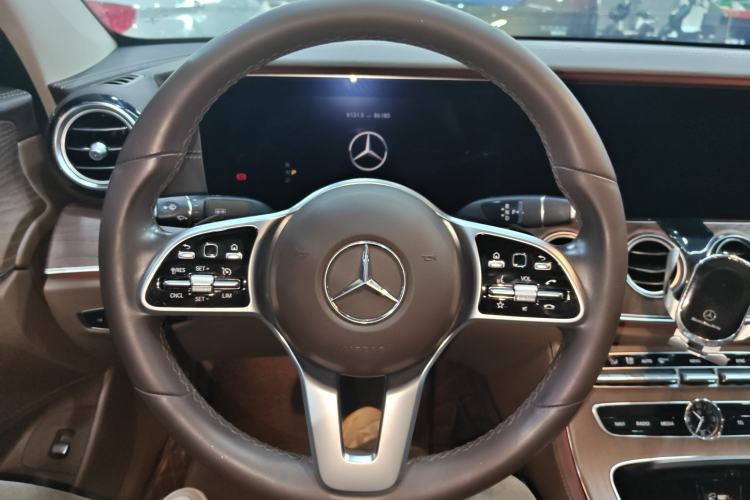 Used Mercedes-Benz E-Class 2020 Facelift E 260 L