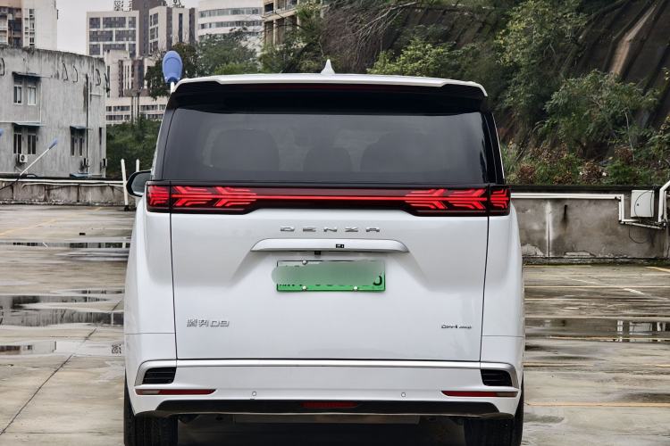 Used Denza D9 2022 DM-i 970 Four-Wheel Drive Flagship Model