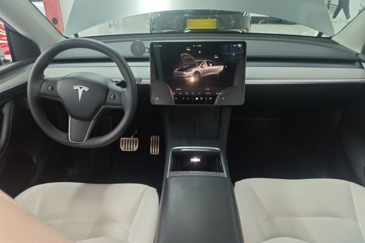 Used Tesla Model Y 2023 High-Performance All-Wheel-Drive Version