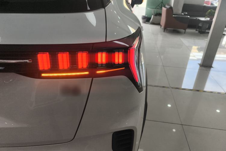 Used Lynk & Co 06 2021 1.5T Shero Pink Special Edition