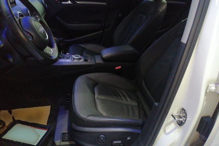 Used Audi A3 2015 Limousine 40 TFSI Automatic Luxury Model
