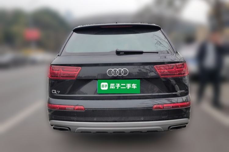 Used Audi Q7 2018 40 TFSI Comfort Model