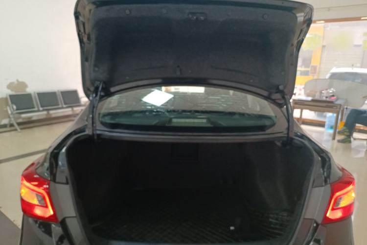 Used Nissan Sylphy 2019 1.6XV CVT Smart Connect Luxury Edition China VI Standard