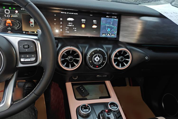 Used Tank 300 2021 City Edition 2.0T—Truly Stylish
