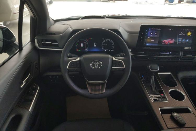 Used Toyota Granvia 2024 2.5L Hybrid Prestige PLUS Edition
