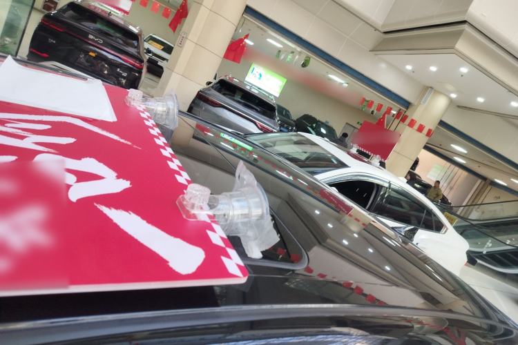 Used Toyota Camry 2021 2.0G Luxury Edition
