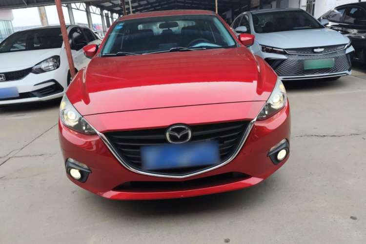 Used Mazda Mazda 3 Axela 2016 Sedan 1.5L Automatic Comfort Model
