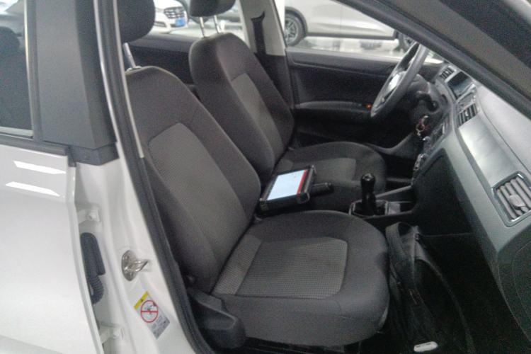 Used Volkswagen Santana 2016 1.4L Manual Fashion Edition
