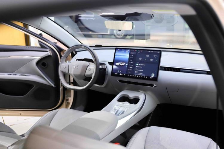 Used XPeng MONA M03 2024 620 with Ultra-Long Range
