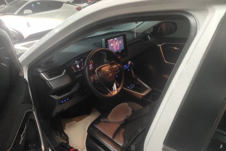 Used Toyota RAV4 2020 2.0L CVT Two-Wheel Drive Fashion Edition
