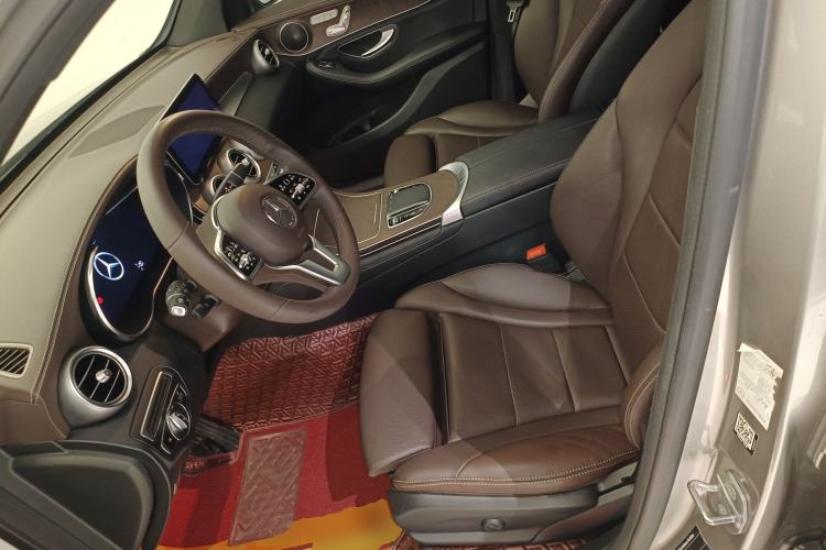 Used Mercedes-Benz GLC 2020 Facelift GLC 300 L 4MATIC Dynamic Edition
