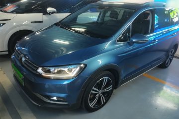 Used Volkswagen Touran 2018 Volkswagen Touran L 280TSI DSG Boundary Luxury Edition 7 Seats China VI Standard