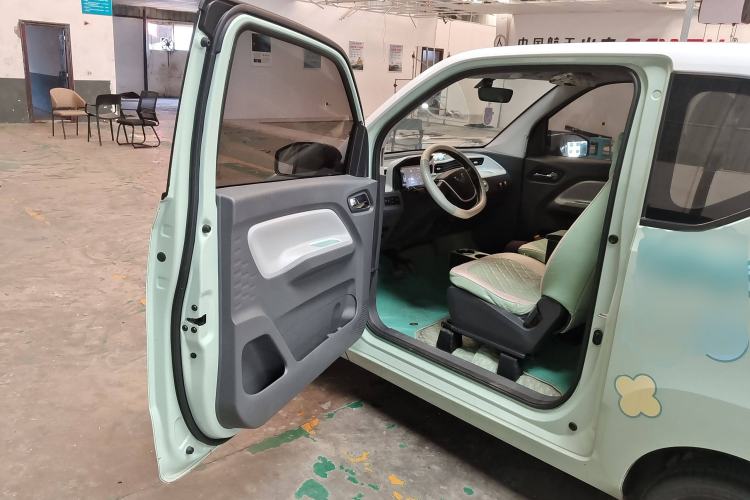 Used Wuling Hongguang MINIEV 2022 Macaron Premium Model – Lithium Iron Phosphate
