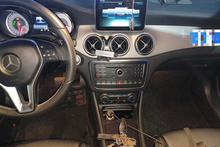 Used Mercedes-Benz GLA 2016 GLA 220 4MATIC Luxury Model
