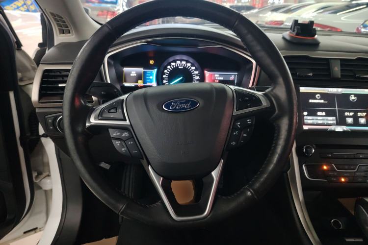 Used Ford Mondeo 2013 2.0L GTDi 200 Luxury Model