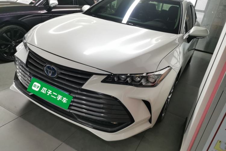 Used Toyota Avalon 2019 Dual-Engine 2.5L Luxury Edition China VI Standard