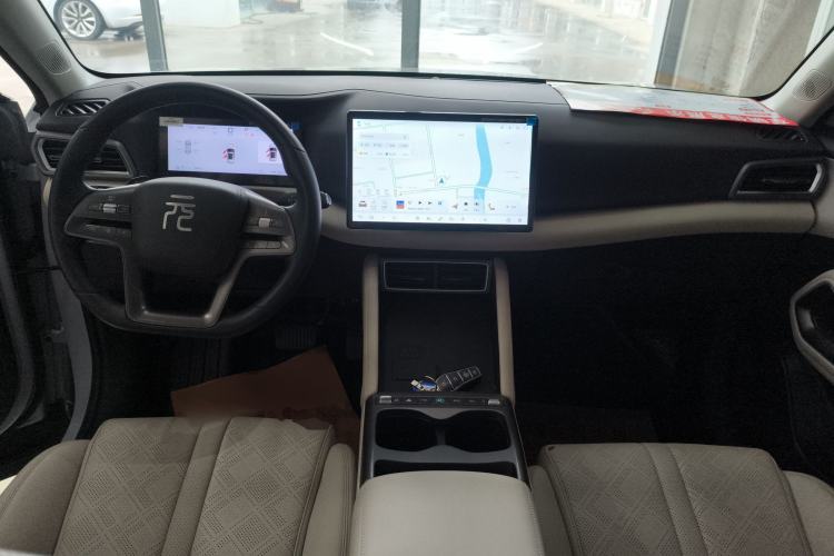 Used BYD Yuan UP 2025 Intelligent Driving Version 401 km Leading Edition