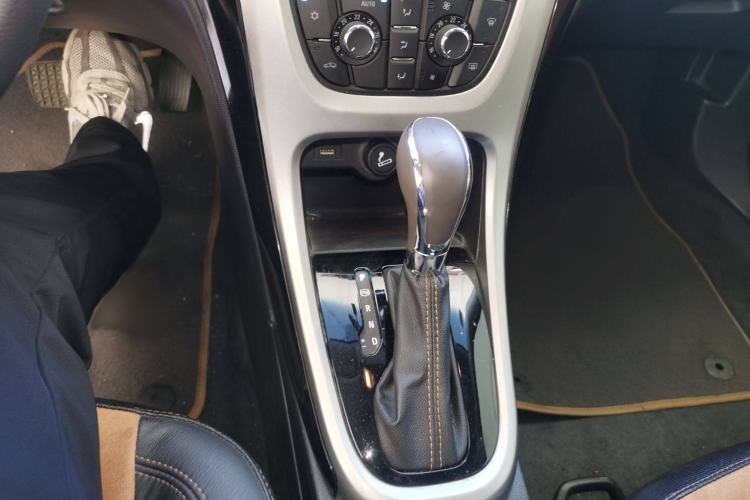 Used Buick GT 2014 XT 1.6L Automatic Fashion Edition
