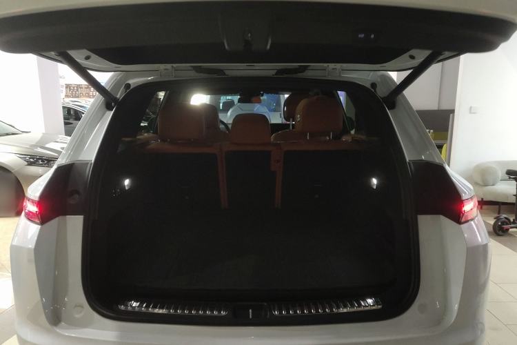 Used Li Auto L7 2023 Pro Model
