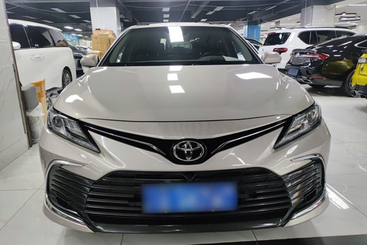 Used Toyota Camry 2021 2.0G Luxury Edition
