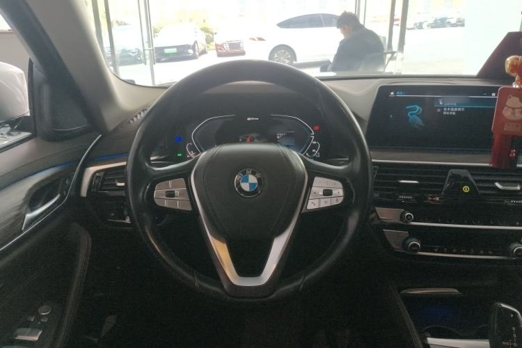 Used BMW 5 Series New Energy 2020 530Le Luxury Package
