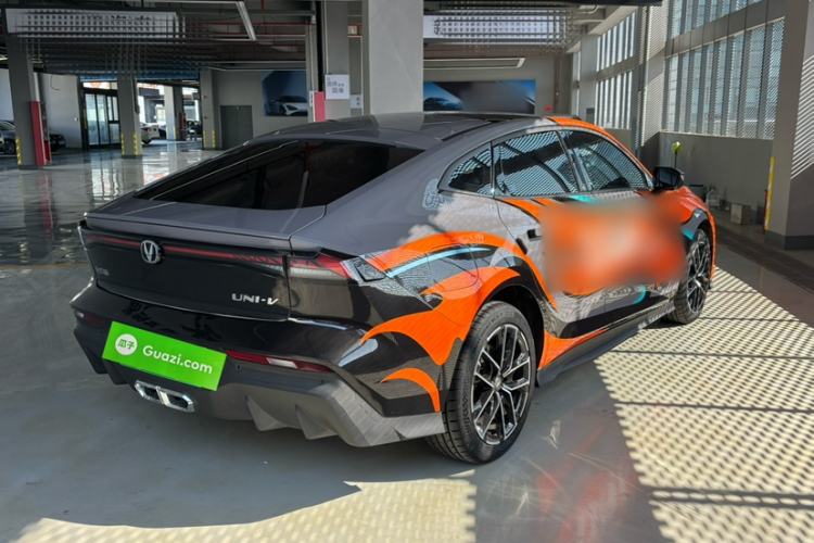 Used Changan UNI-V iDD 2024 Blue Whale Smart Electric iDD 136km Luxury Model
