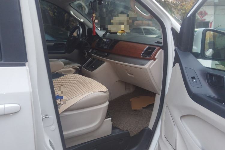 Used SAIC MAXUS G10 2016 2.0T Automatic Elite Edition
