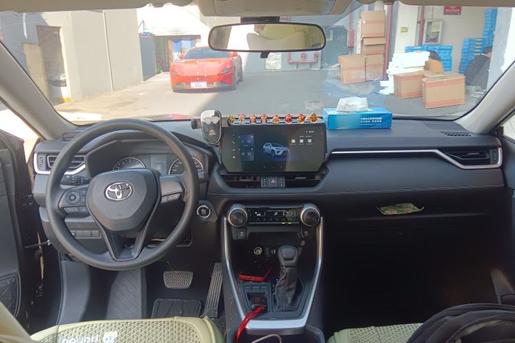 Used Toyota Wildlander 2023 2.0L CVT Two-Wheel Drive Leading Edition