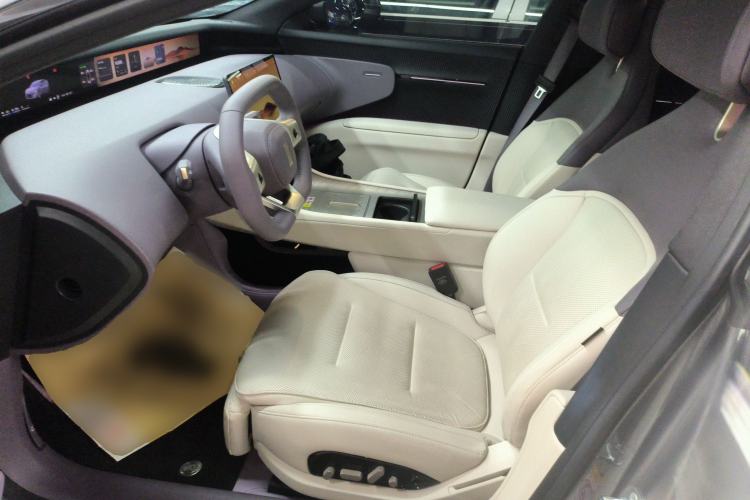 Used  12 2025 Ultra Extended-Range Edition