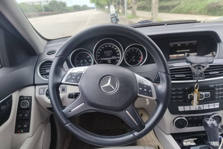 Used Mercedes-Benz C-Class 2013 C 180 Classic Grand Edition

