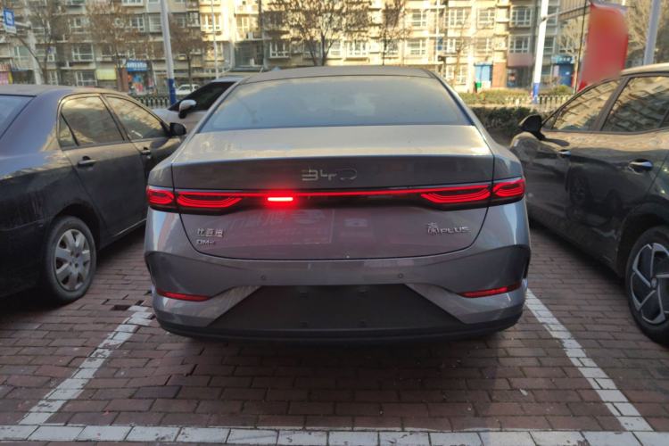 Used BYD Qin PLUS 2025 DM-i Smart Drive 55KM Leading Model
