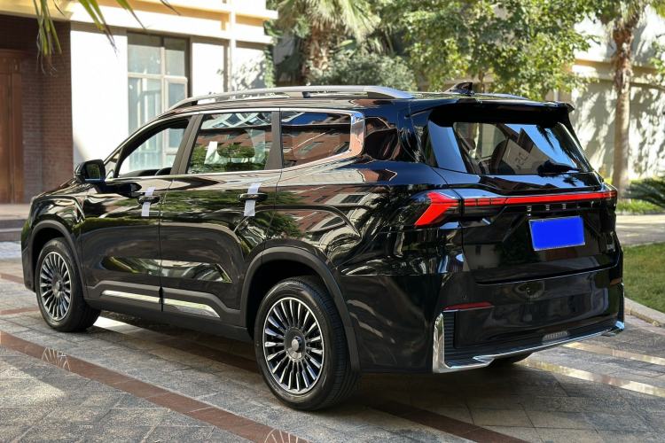 Used Geely Auto Haoyue L 2025 2.0T DCT Luxury Edition
