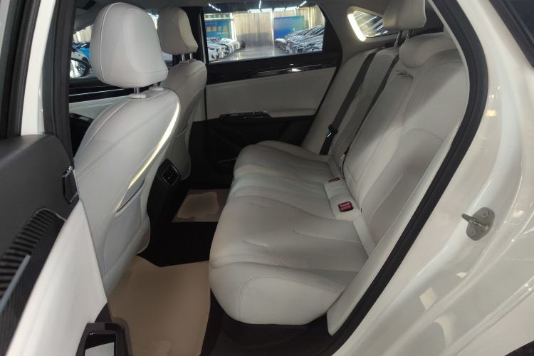 Used  L6 2023 125km Starship