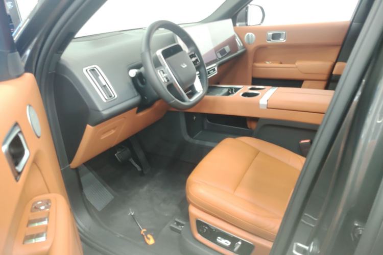 Used Li Auto L8 2023 Pro Model
