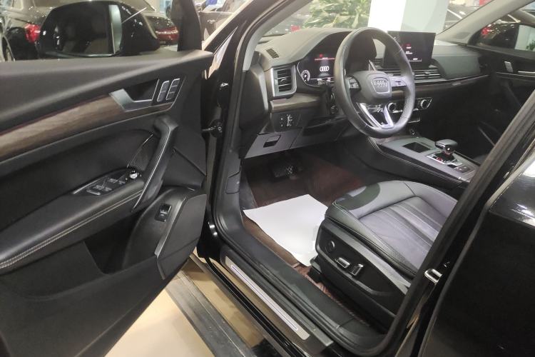 Used Audi Q5L 2023 40T Luxury Elegant Model
