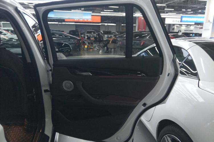 Used BMW X1 2022 sDrive20Li Fashion Model
