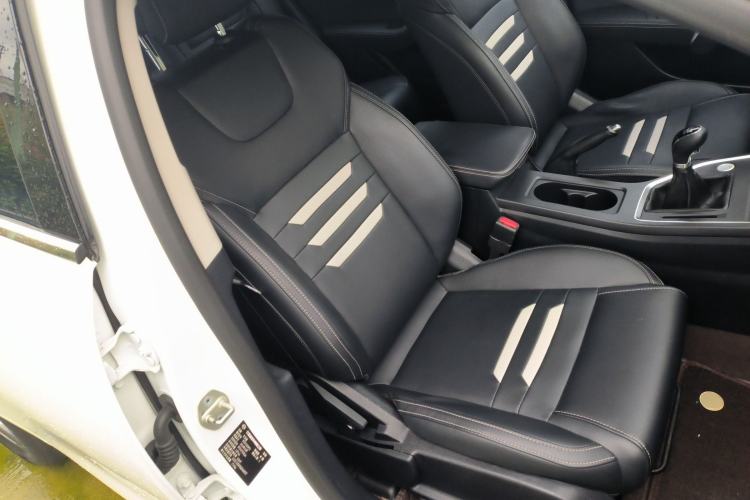 Used BYD Qin Pro 2019 Super Edition 1.5TI Manual Smart Connect Fierce Model China V Standard
