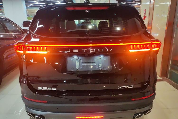 Used JETOUR X70 PLUS 2023 1.6T DCT Stronger 5-Seater
