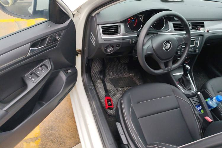 Used Volkswagen Bora 2016 1.6L Automatic Fashion Model
