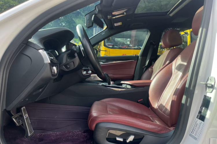 Used BMW 5 Series 2019 530Li Luxury Edition M Sport Package
