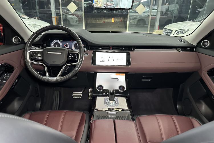 Used Land Rover Range Rover Evoque 2023 Aurora L 249 PS Luxury Edition
