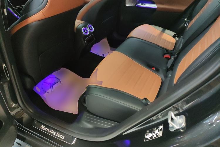 Used Mercedes-Benz GLC 2023 GLC 300 L 4MATIC Luxury 7-Seater
