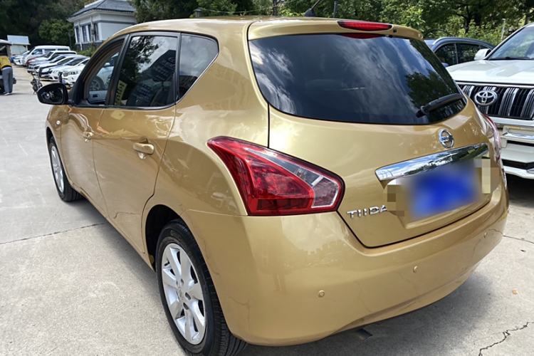 Used Nissan Tiida 2011 1.6L CVT Smart Version