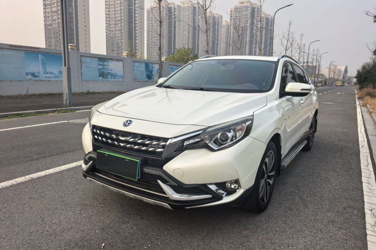 Used Venucia T90 2017 2.0L Manual ZhiShang Edition
